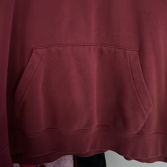 Nike woman’s pullover sweater cowl neck - Picture 7 of 7